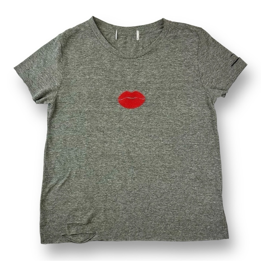 WILDFOX Embroidered Kiss Tee in Heather Gray Size Small (NWOT - no label)